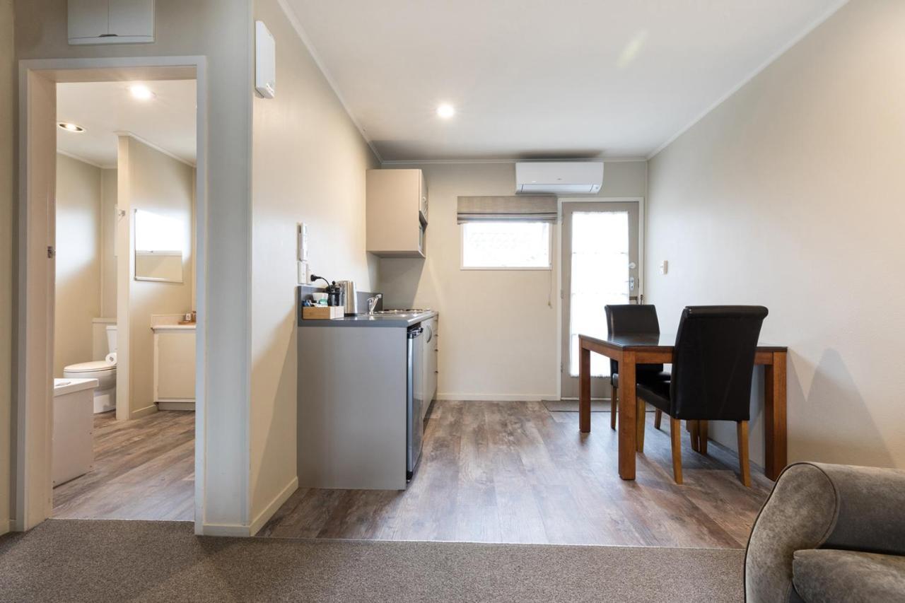 Colonial Court Motor Inn Tauranga Exteriér fotografie