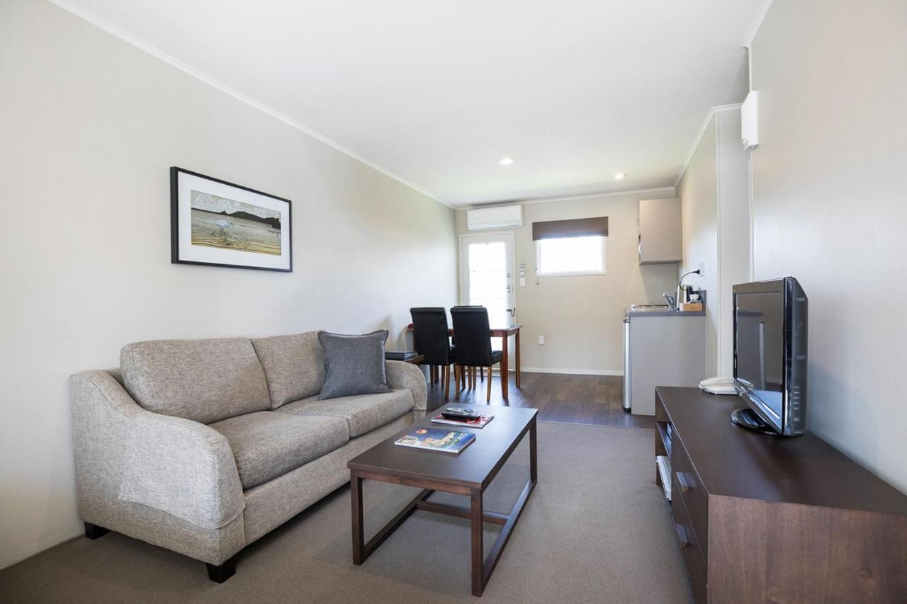 Colonial Court Motor Inn Tauranga Exteriér fotografie